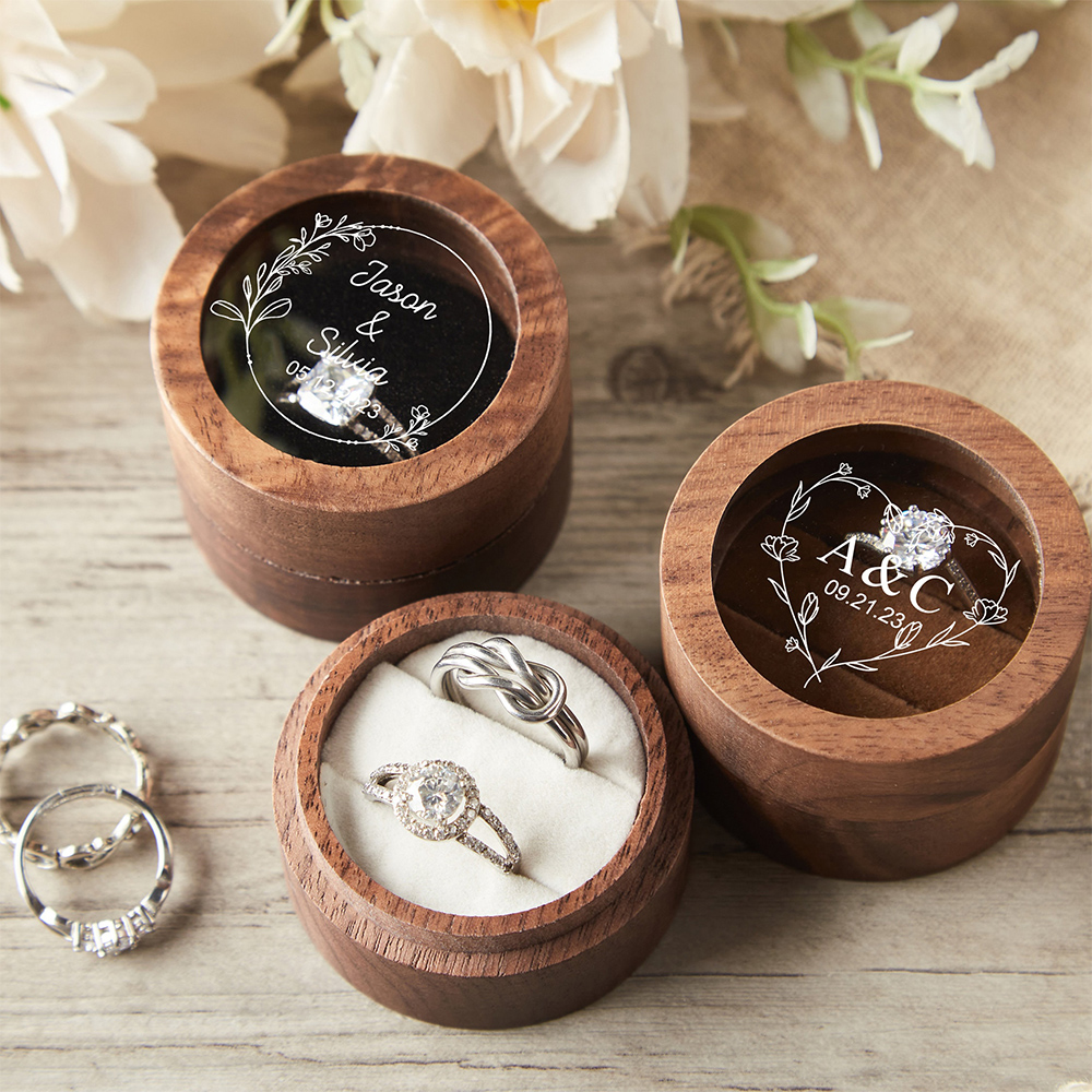 Personalized Wooden Wedding Ri - Ring Bearer Pillow のレビューと価格