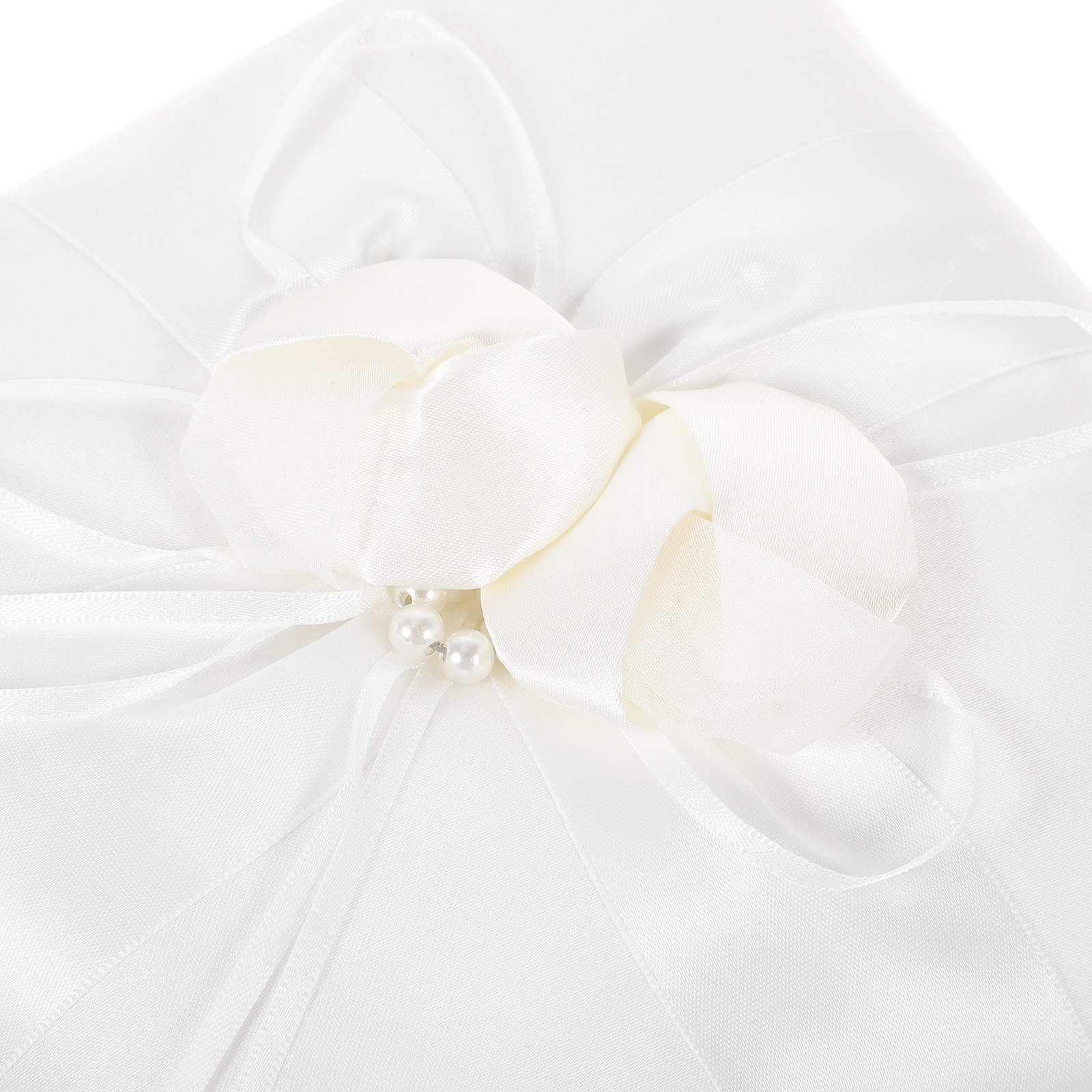 Lovely White Flower Bud Weddin - Ring Bearer Pillow のレビューと価格