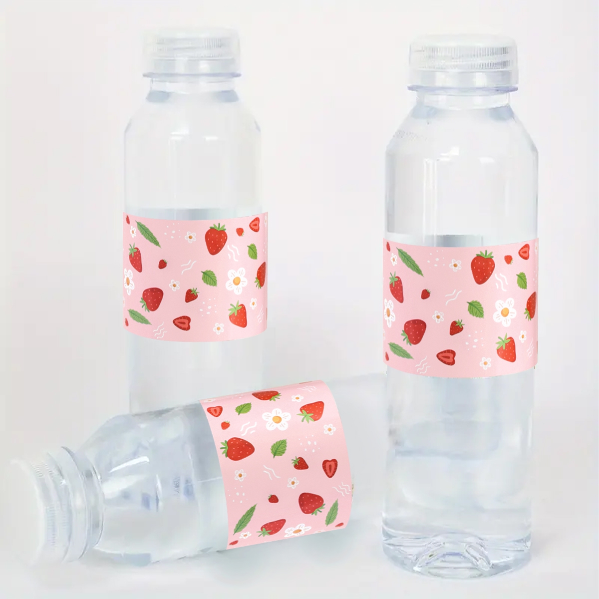 10pcs Strawberry Water Bottle  - Wedding Water Supply のレビューと価格