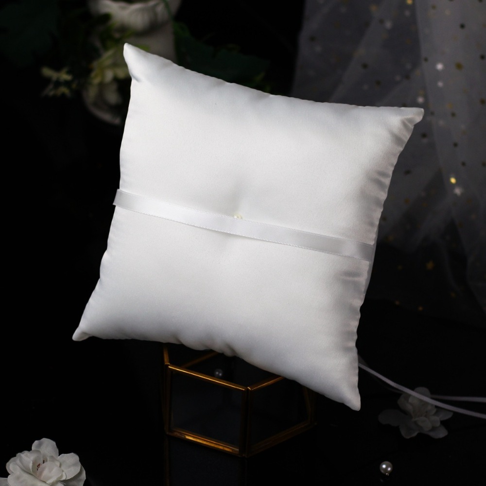 Romantic Wedding Ring Pillow S - Ring Bearer Pillow のレビューと価格