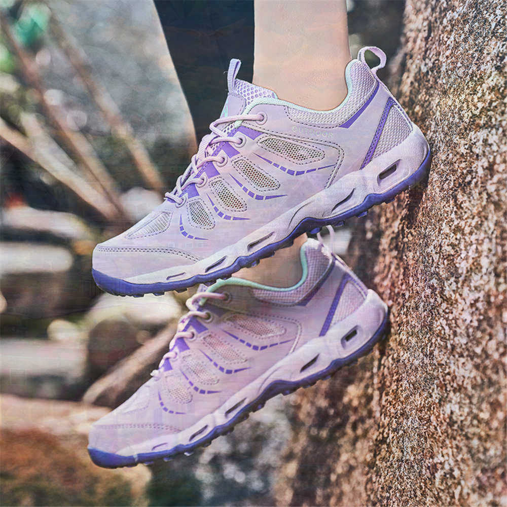 Sumer Round Tip Silver Sneaker - Wedding Supply Wholesale のレビューと価格