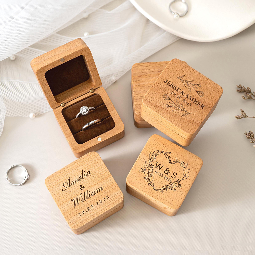 Personalized Carved Wooden Rin - Ring Bearer Pillow のレビューと価格