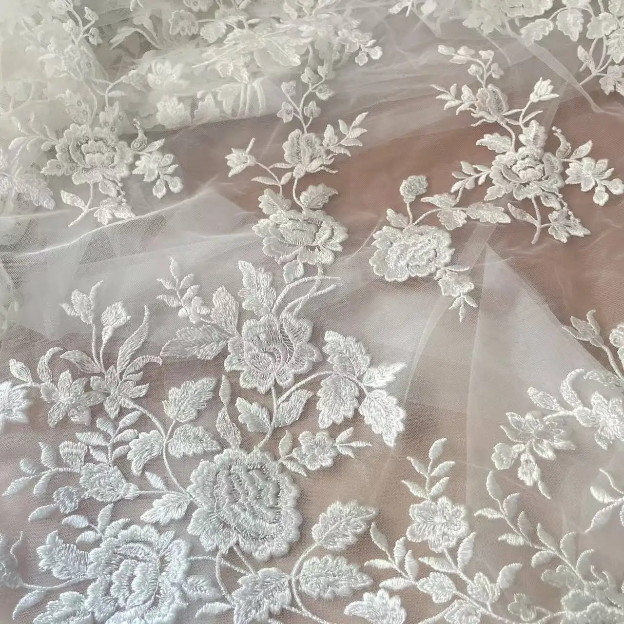 French Embroidered Lace Fabric - Wedding Dress Supply のレビューと価格